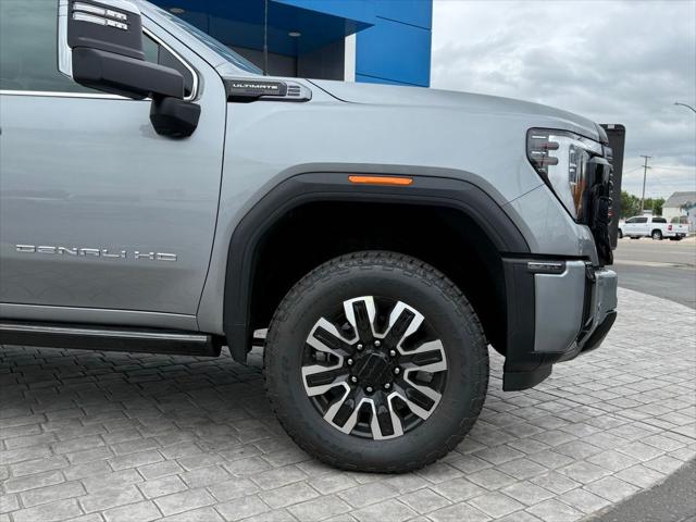 2026 GMC Sierra 2500HD Crew Cab, Standard Bed, Denali Ultimate, 4WD