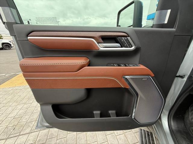 2026 GMC Sierra 2500HD Crew Cab, Standard Bed, Denali Ultimate, 4WD