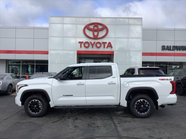 2026 Toyota Tundra SR5 CrewMax 5.5' Bed