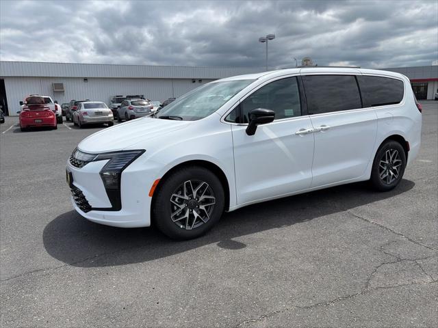 2027 Chrysler Pacifica PACIFICA LIMITED