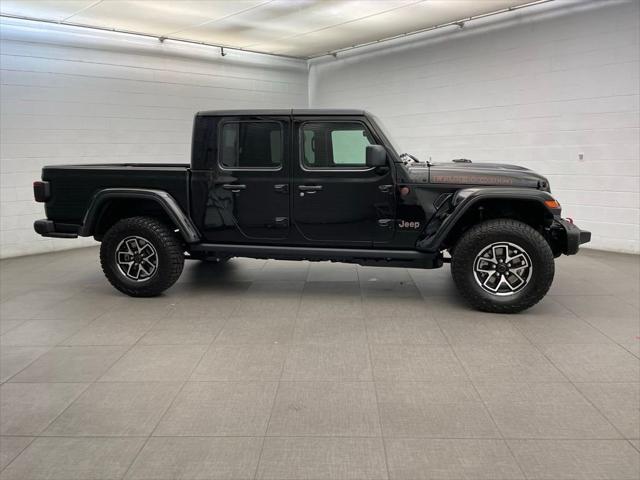 2026 Jeep Gladiator GLADIATOR SHADOW OPS 4X4