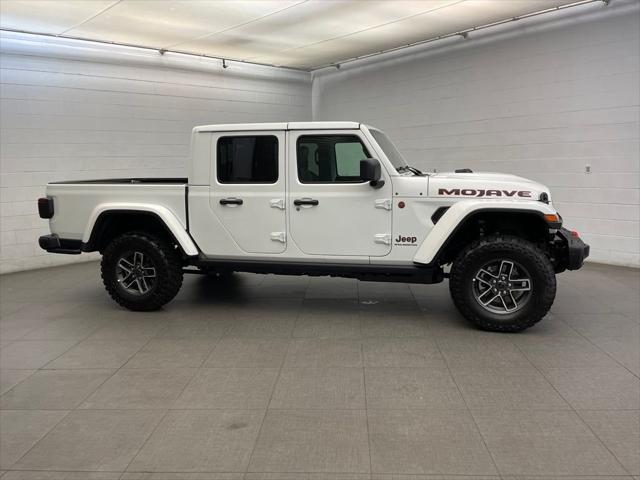 2026 Jeep Gladiator GLADIATOR MOJAVE X 4X4 2026 Jeep Gladiator GLADIATOR MOJAVE X 4X4
