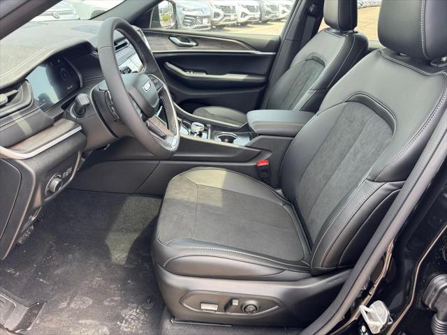 2026 Jeep Grand Cherokee L Altitude 4x4