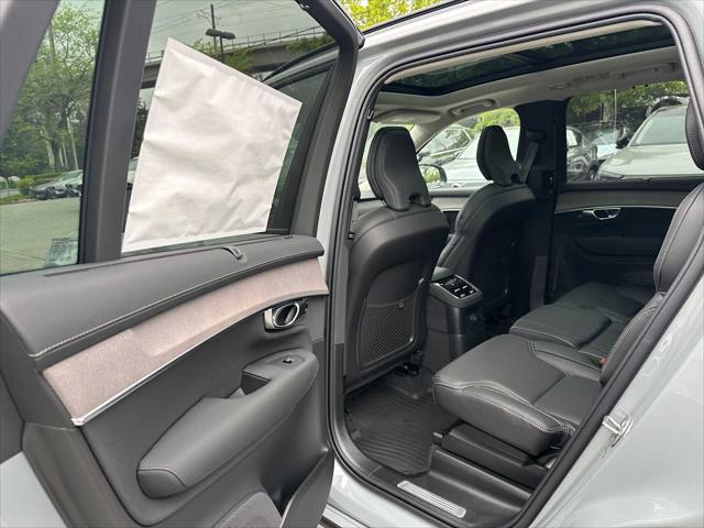 2026 Volvo XC90 Plug-In Hybrid Ultra Dark Theme, T8 AWD, Electric/Gasoline, 7 Seats