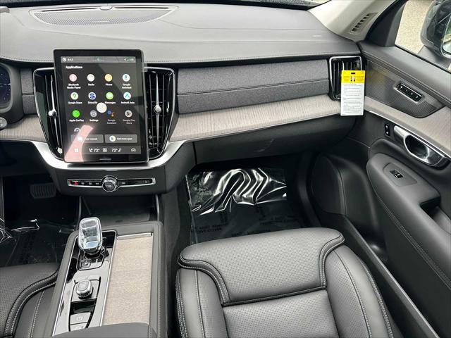 2026 Volvo XC90 Plug-In Hybrid Ultra Dark Theme, T8 AWD, Electric/Gasoline, 7 Seats