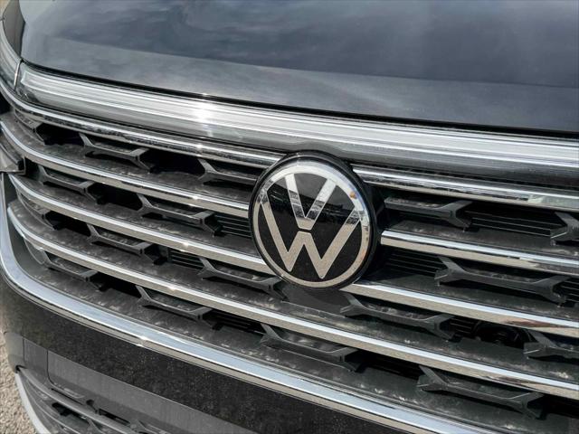 2026 Volkswagen Atlas SE with Technology