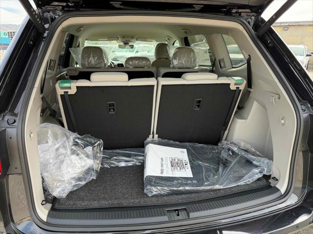2026 Volkswagen Atlas SE with Technology