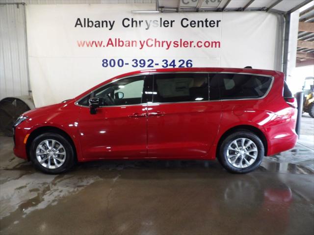 2027 Chrysler Pacifica Select for sale in Albany, MN