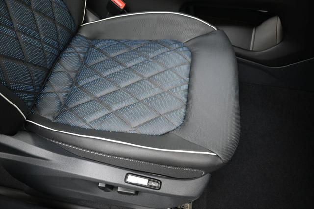 2026 Volkswagen Atlas Cross Sport SEL Premium R-Line