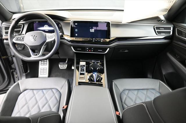 2026 Volkswagen Atlas Cross Sport SEL Premium R-Line