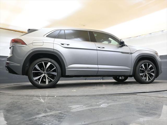 2026 Volkswagen Atlas Cross Sport SEL Premium R-Line