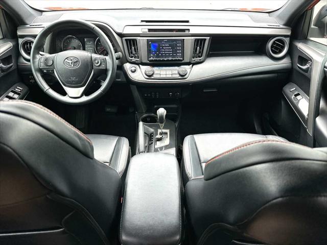 2016 Toyota RAV4 SE