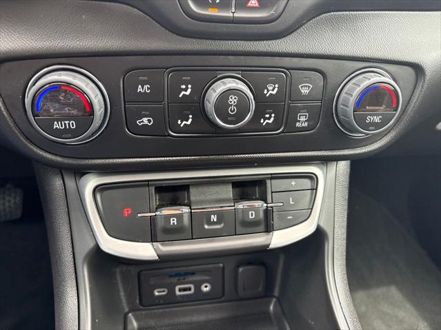 2023 GMC Terrain FWD SLT