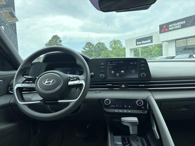 2025 Hyundai Elantra Hybrid Blue