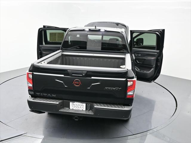 2024 Nissan Titan Crew Cab PRO-4X 4x4