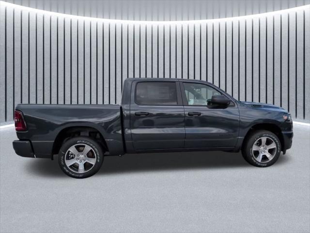 2026 Ram 1500 Express Crew Cab 4x4 57 Box