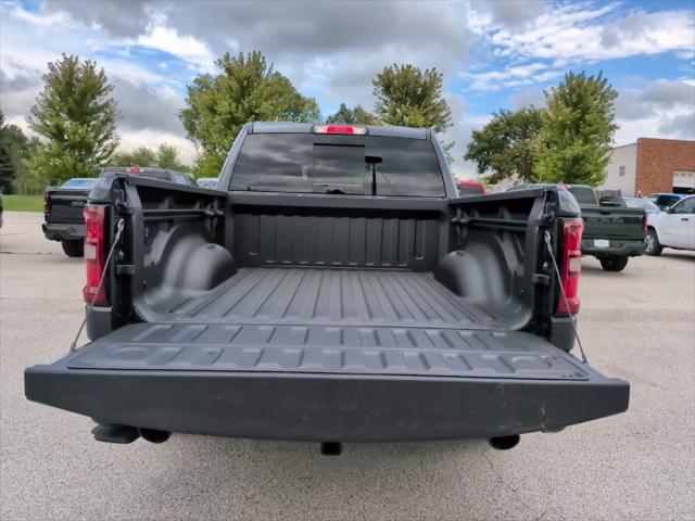 2026 Ram 1500 Express Crew Cab 4x4 57 Box