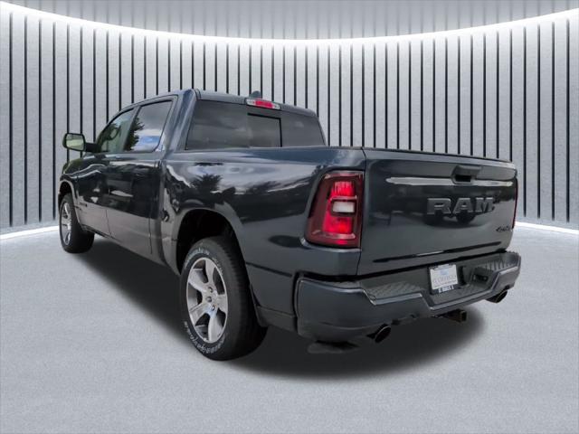 2026 Ram 1500 Express Crew Cab 4x4 57 Box
