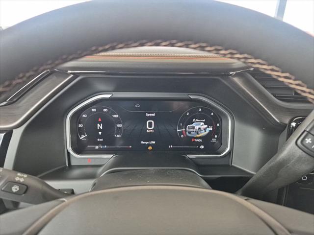 2026 GMC Sierra 2500HD Crew Cab, Standard Bed, AT4, 4WD