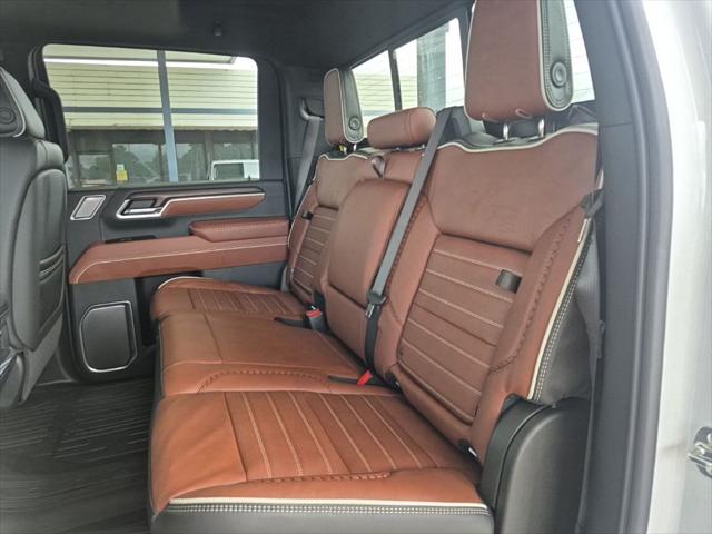 2026 GMC Sierra 2500HD Crew Cab, Standard Bed, Denali Ultimate, 4WD