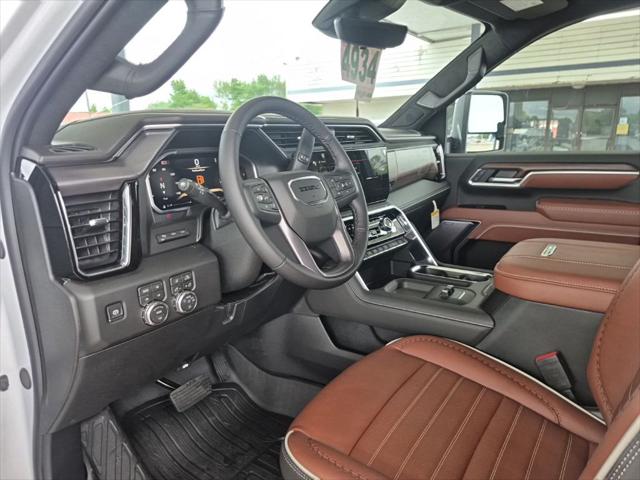 2026 GMC Sierra 2500HD Crew Cab, Standard Bed, Denali Ultimate, 4WD