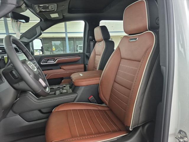 2026 GMC Sierra 2500HD Crew Cab, Standard Bed, Denali Ultimate, 4WD