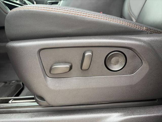 2025 GMC Sierra 2500HD 4WD Crew Cab Standard Bed AT4