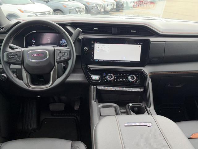 2025 GMC Sierra 2500HD 4WD Crew Cab Standard Bed AT4