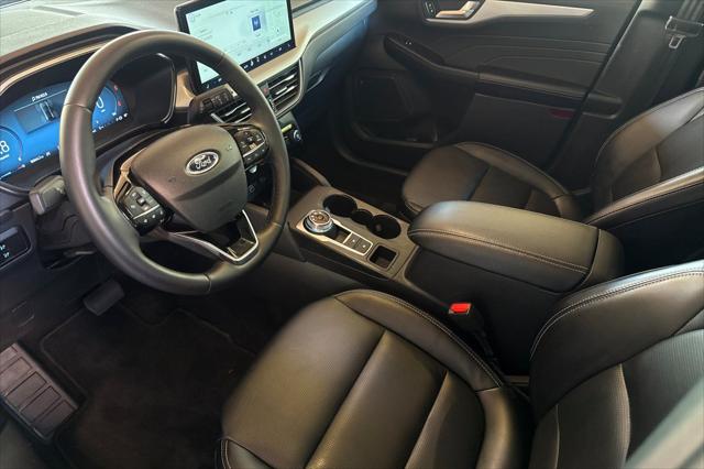 2025 Ford Escape Platinum