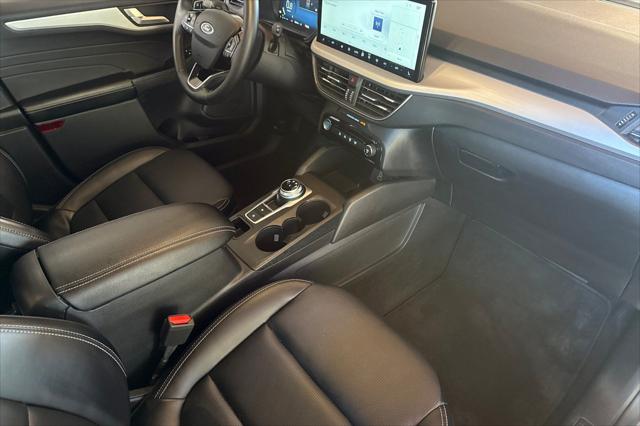 2025 Ford Escape Platinum