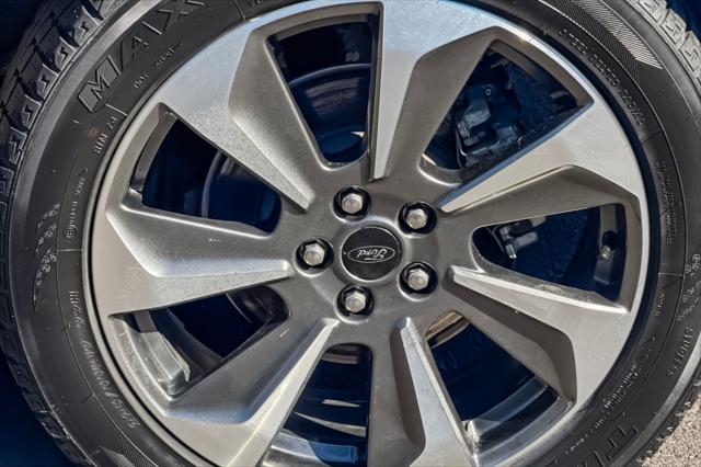2025 Ford Escape Platinum
