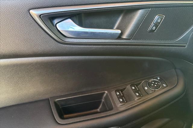 2023 Ford Edge SE