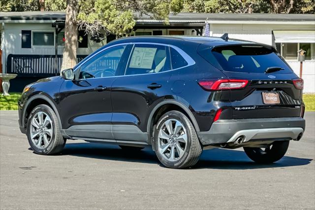 2025 Ford Escape Platinum