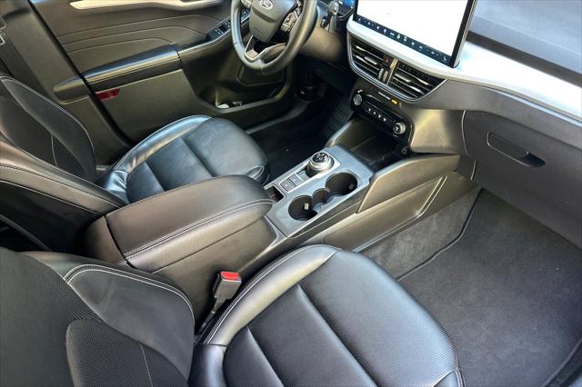 2025 Ford Escape Platinum