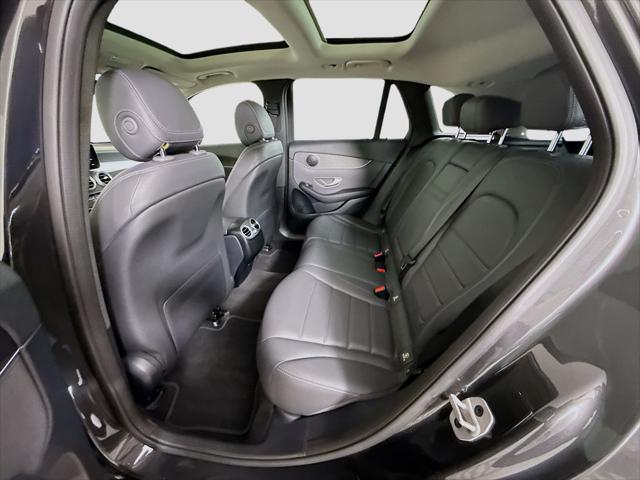 2022 Mercedes-Benz GLC GLC300 - Photo 21