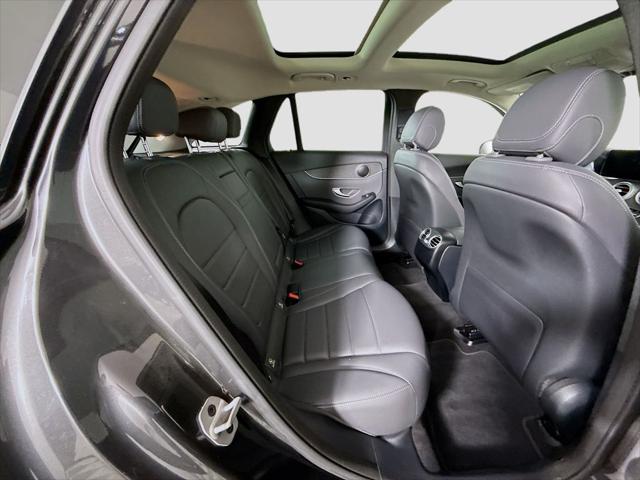 2022 Mercedes-Benz GLC GLC300 - Photo 22