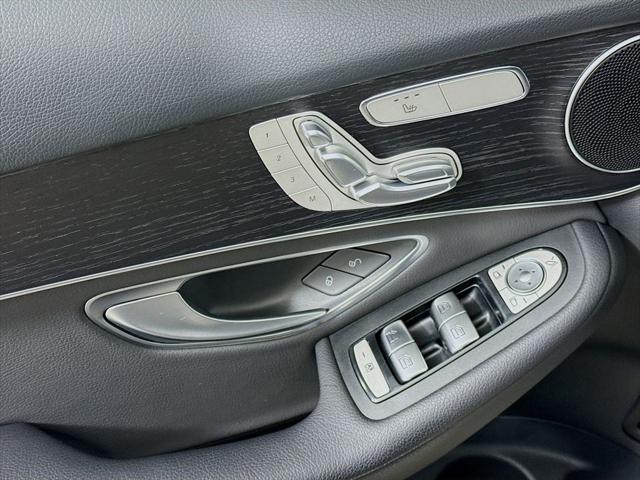 2022 Mercedes-Benz GLC GLC300 - Photo 23