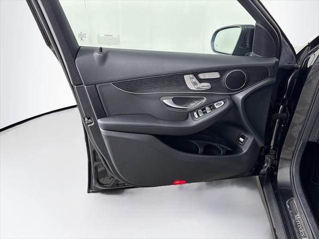 2022 Mercedes-Benz GLC GLC300 - Photo 24