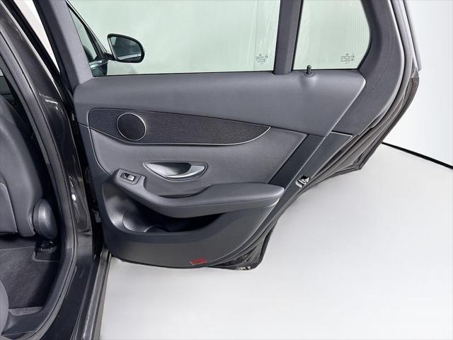 2022 Mercedes-Benz GLC GLC300 - Photo 27