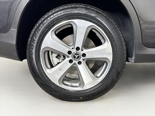 2022 Mercedes-Benz GLC GLC300 - Photo 33