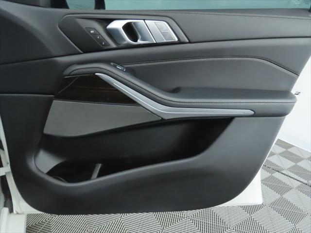 2020 BMW X7 40i - Photo 26