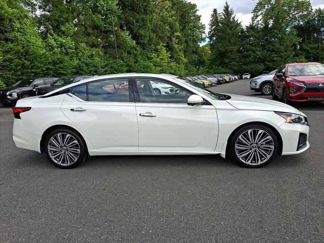 2023 Nissan Altima SL FWD