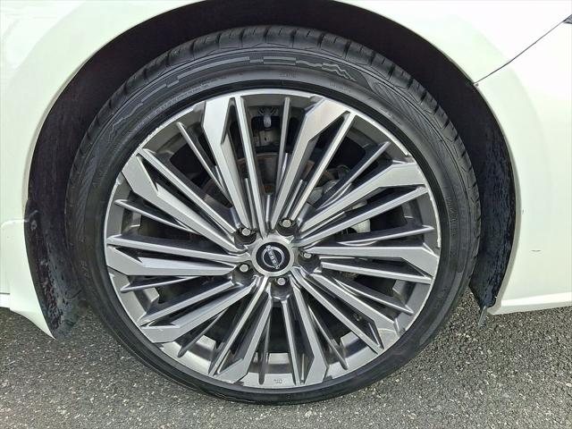 2023 Nissan Altima SL FWD
