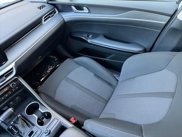 2022 Kia K5 LXS