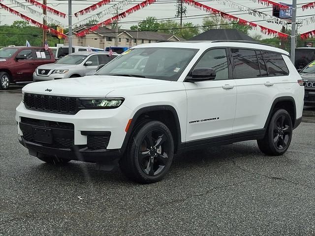2023 Jeep Grand Cherokee L Altitude 4x4 2023 Jeep Grand Cherokee L Altitude 4x4