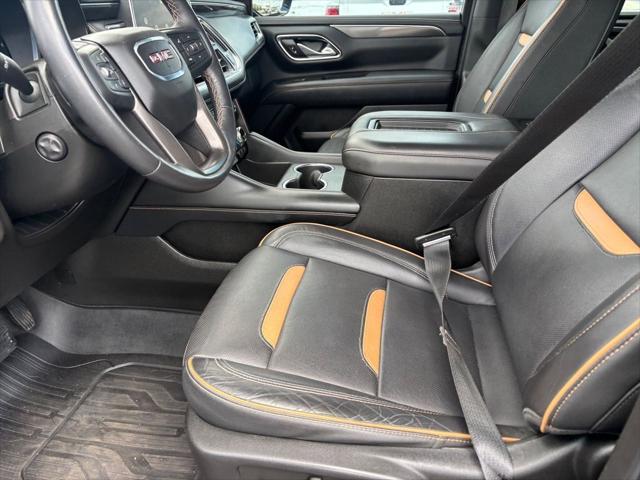 2022 GMC Yukon XL 4WD AT4