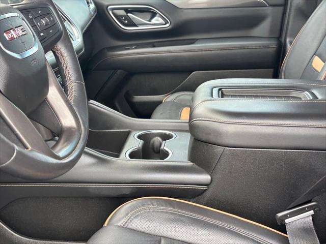 2022 GMC Yukon XL 4WD AT4