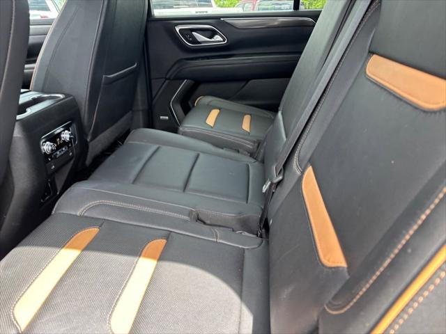 2022 GMC Yukon XL 4WD AT4