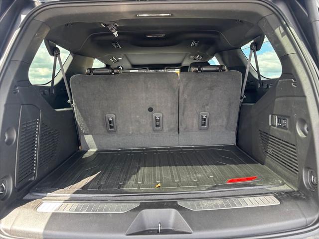2022 GMC Yukon XL 4WD AT4