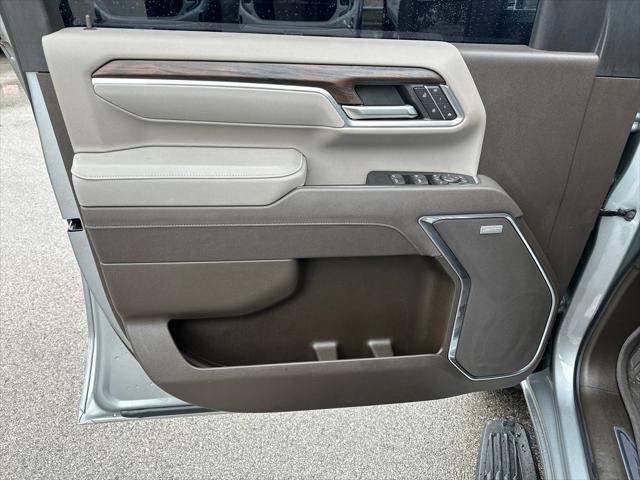 2025 GMC Sierra 2500HD 4WD Crew Cab Standard Bed SLT
